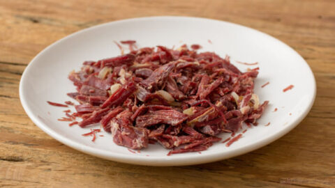 5 Shredded Beef Jerky Recipes for Easy and Tasty Meals