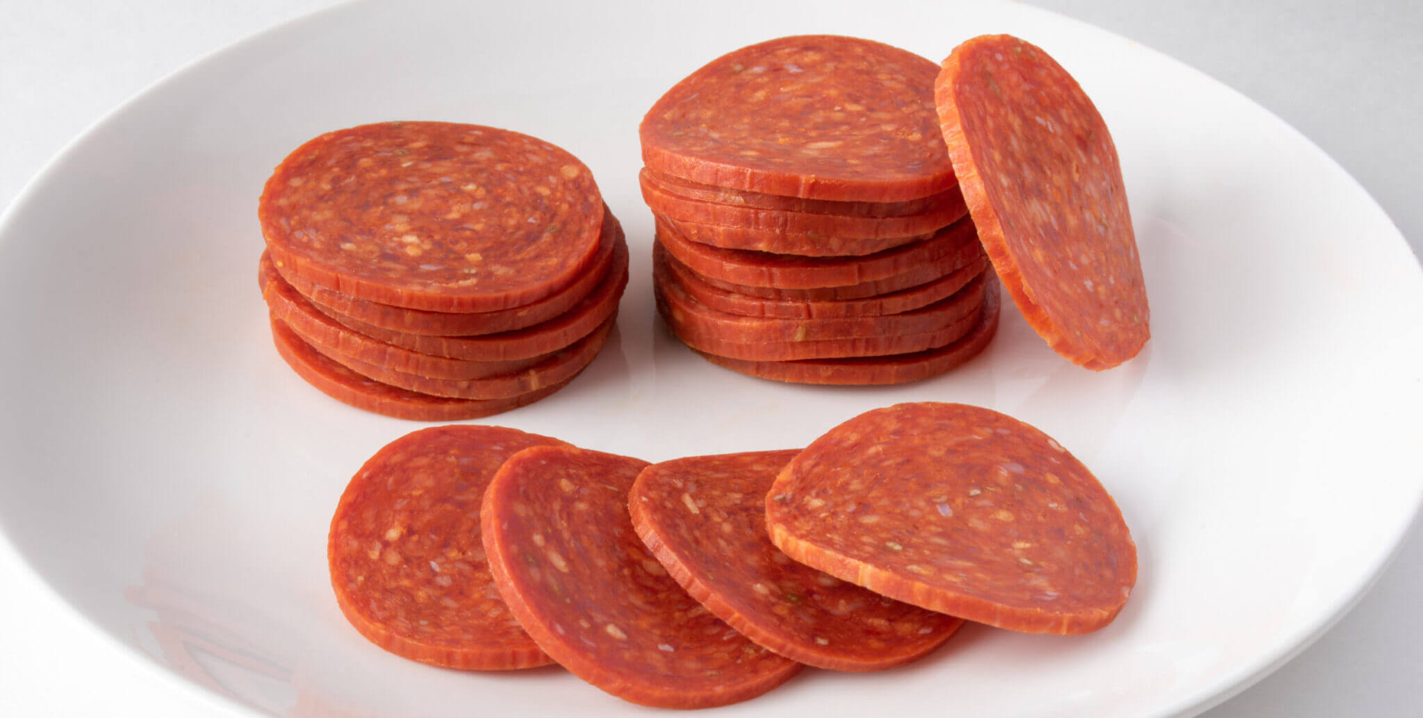 5 Differences Between Pepperoni vs Salami to Enhance Your Meals