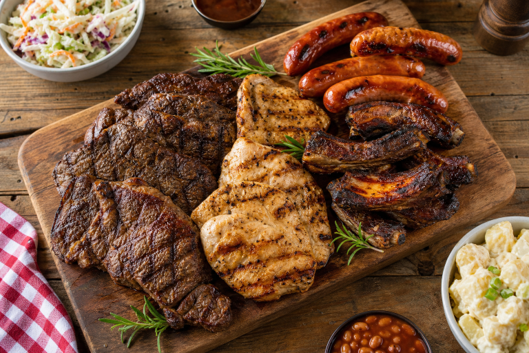 How Much Meat Per Person for a BBQ: Complete Guide